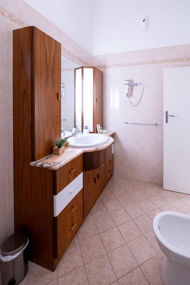 Dea Luxury Casa Vacanze- Zona Chiesa A Trullo - Alberobello Eksteriør bilde